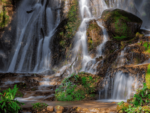 FEAST - Menotre waterfalls