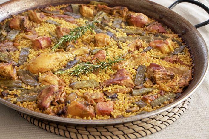 FEAST Spain paella